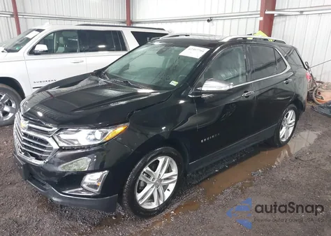 2018 Chevrolet Equinox Premier z USA, uszkodzony, nr VIN 2GNAXVEVXJ6162929